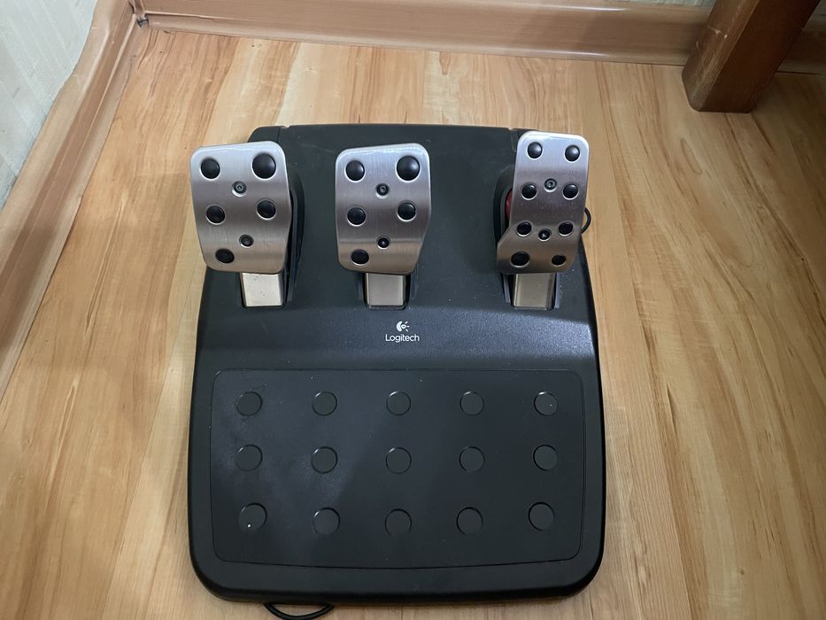 руль logitech g27