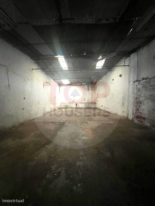 Armazém para Venda em Olhão – Grande Potencial de Construção