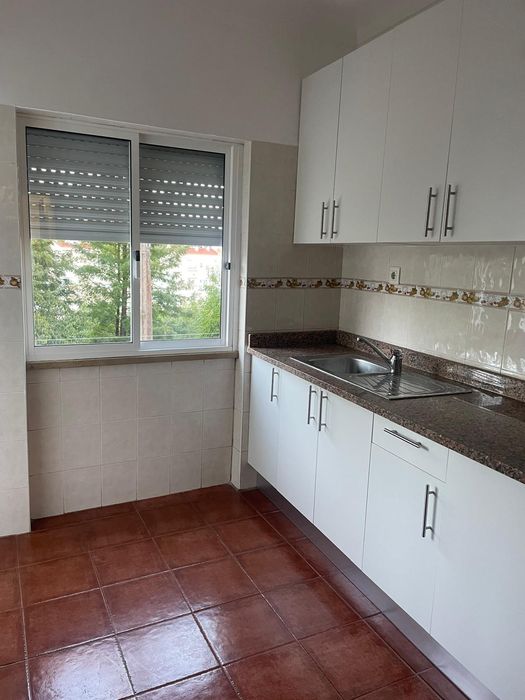 ARRENDA-SE - Apartamento T1 - Vila Franca de Xira