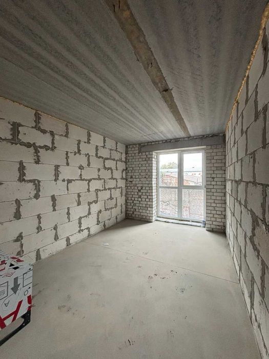 Продаж 1кім квартири у новобудові з чорновим ремонтом - Ріхтера 40