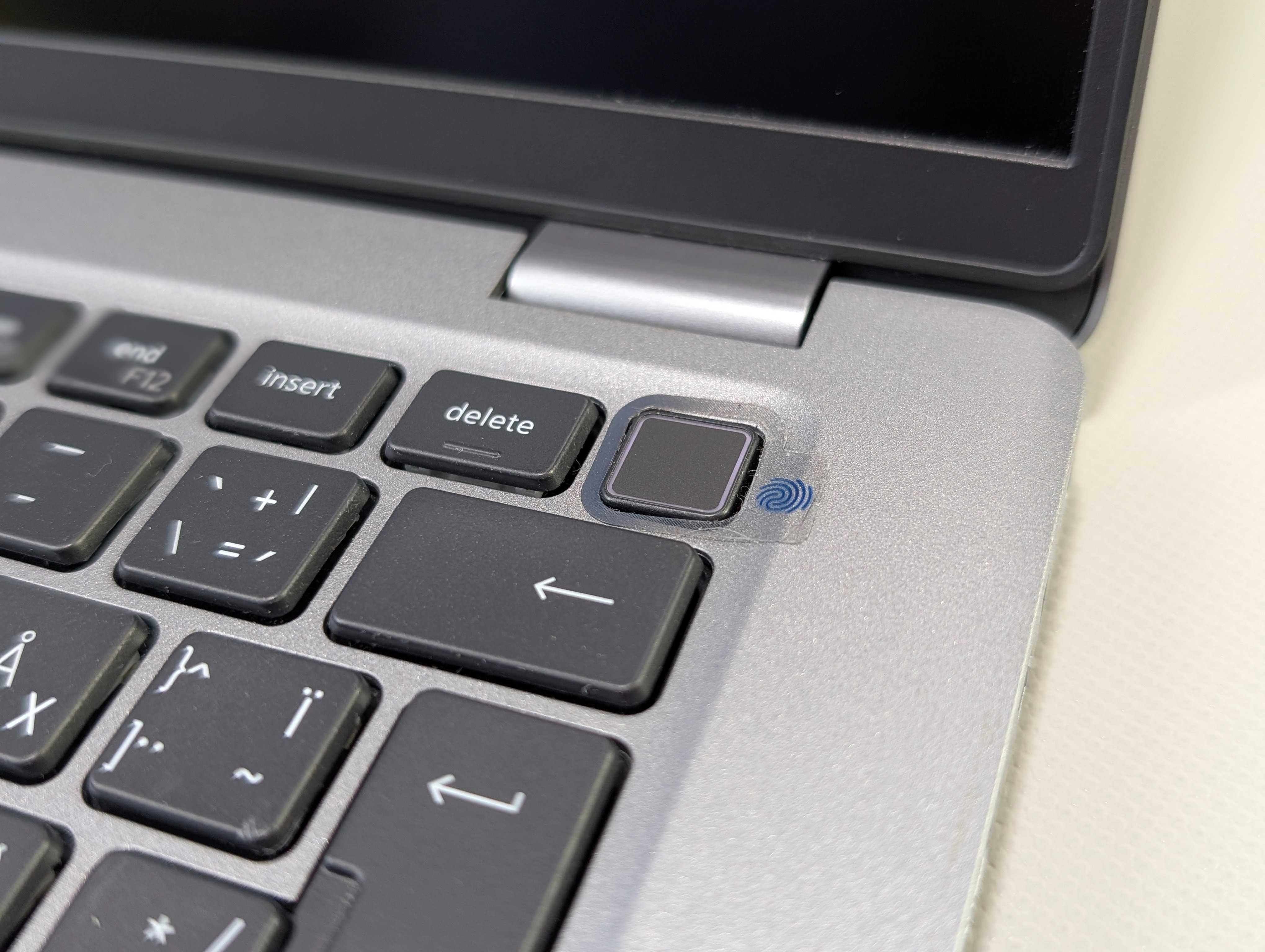 Ноутбук Dell Latitide 5420 / i3-1125G4 / 8 gb / 256 gb / 14'' IPS FHD