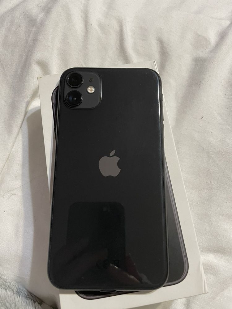 Iphone 11 w bardzo dobrym stanie