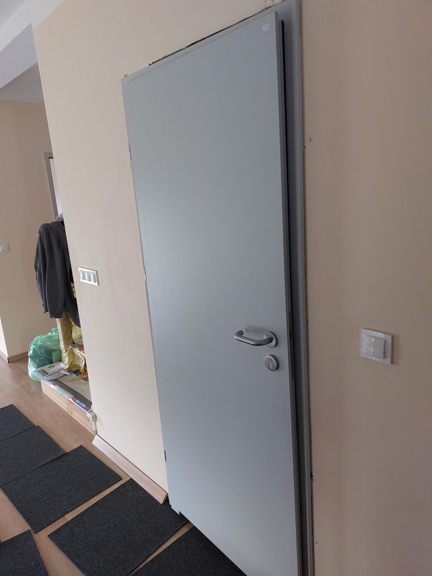 Drzwi wewnętrzne 80 cm
