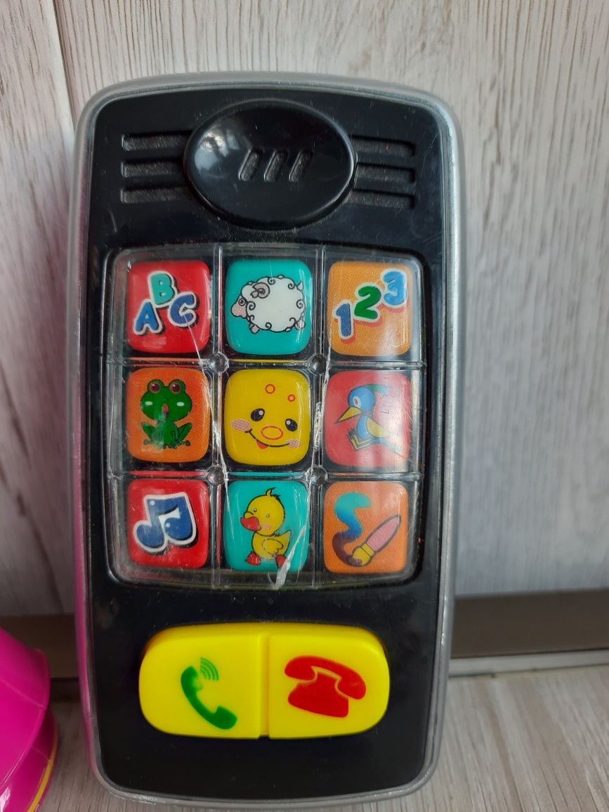 Дитячі телефони інтерактивні