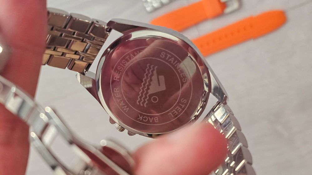 Relógio Pulso Quartz Laranja com 2 pulseiras