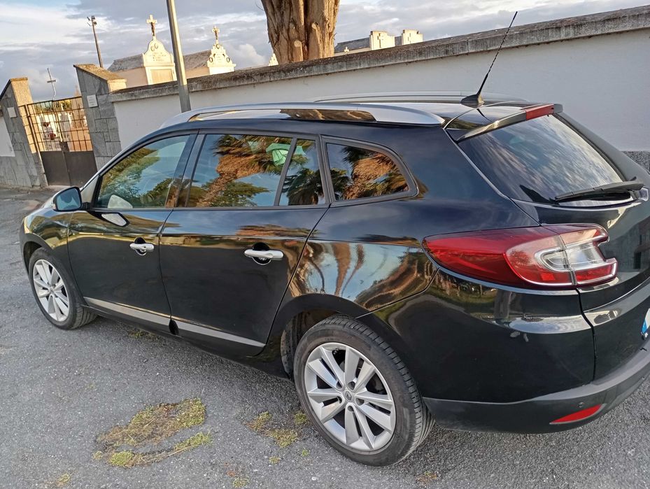 Megane 2011 venda por motivo de viajem