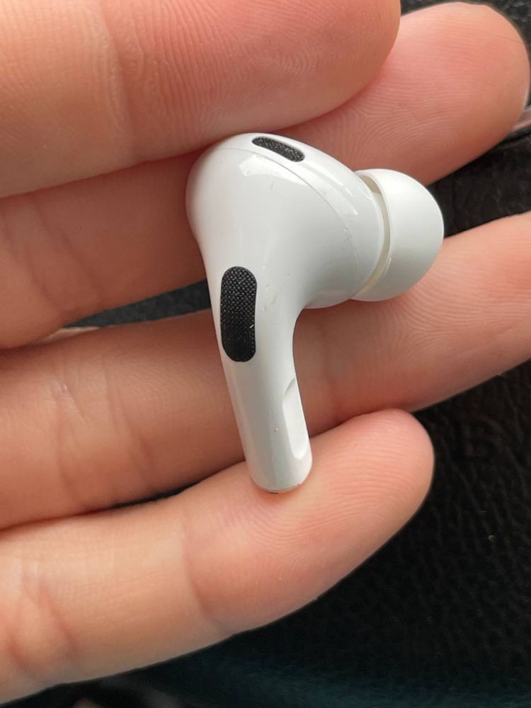 Prawa Słuchawka AirPods Pro 2  A2700 A2699 A2698