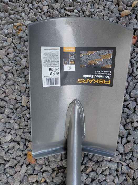 Лопата Fiskars Ergonomic пряма