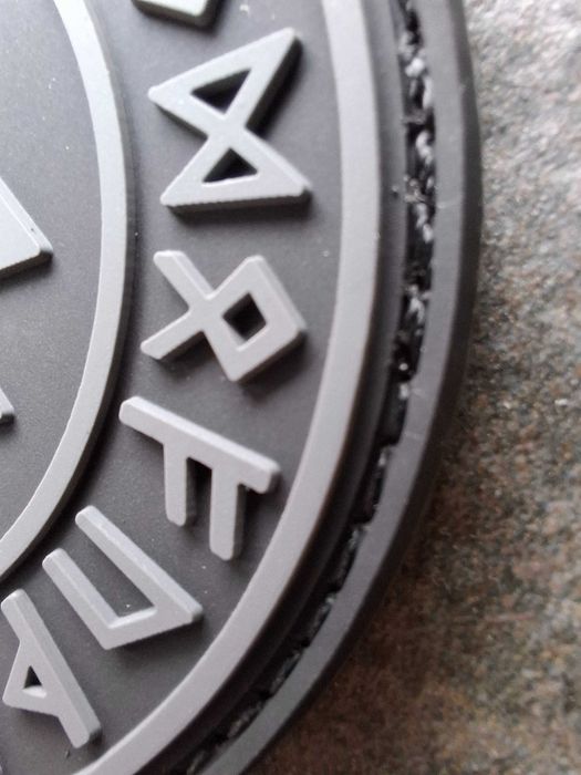 PVC naszywka Valknut z nordyckimi runami