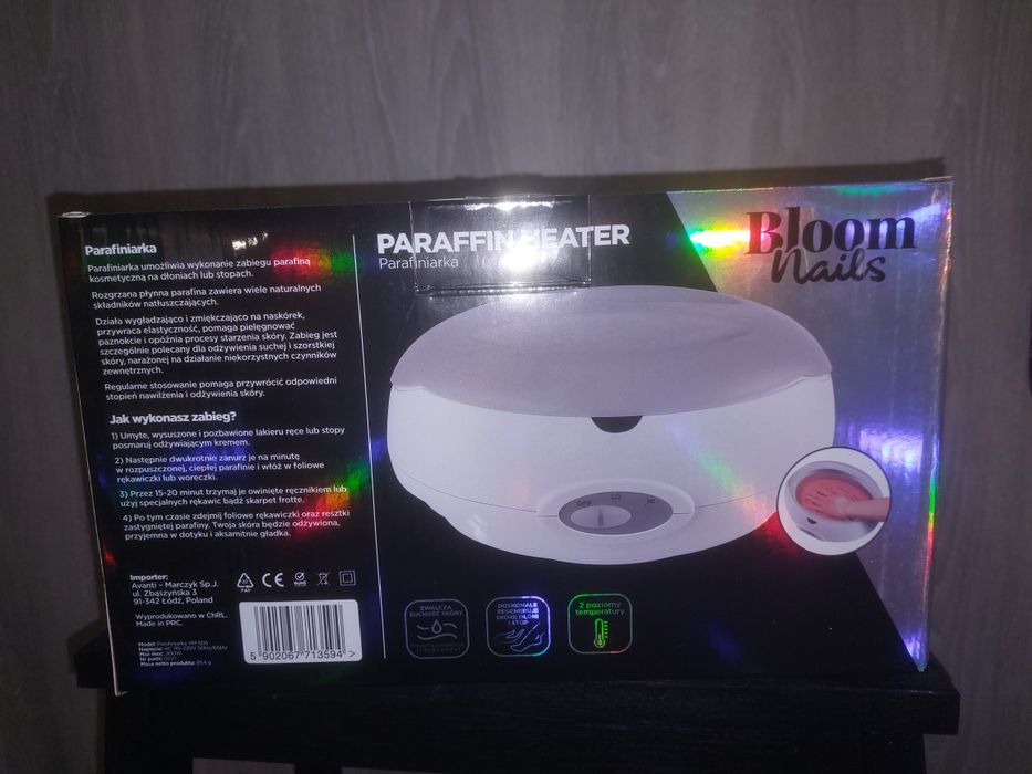 parafiniarka bloom nails