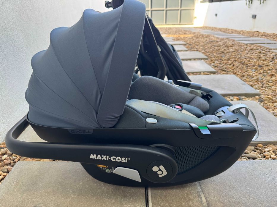 Maxi-Cosi Carrinho de Passeio Ultracompacto + Cadeira Auto Pebble 360
