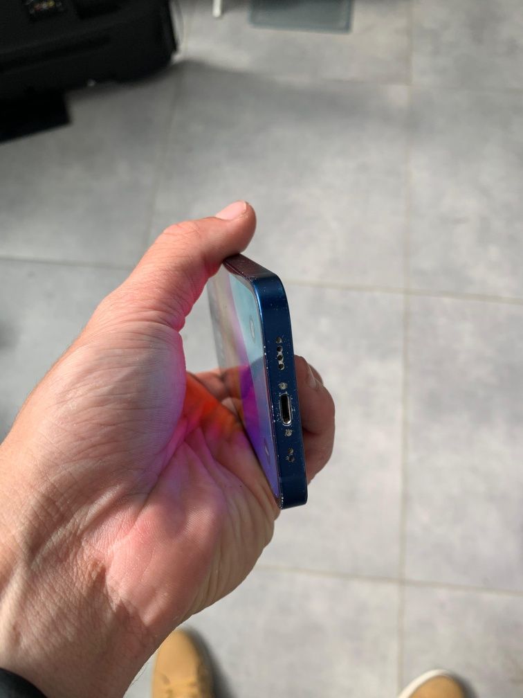 iPhone 12 mini como novo