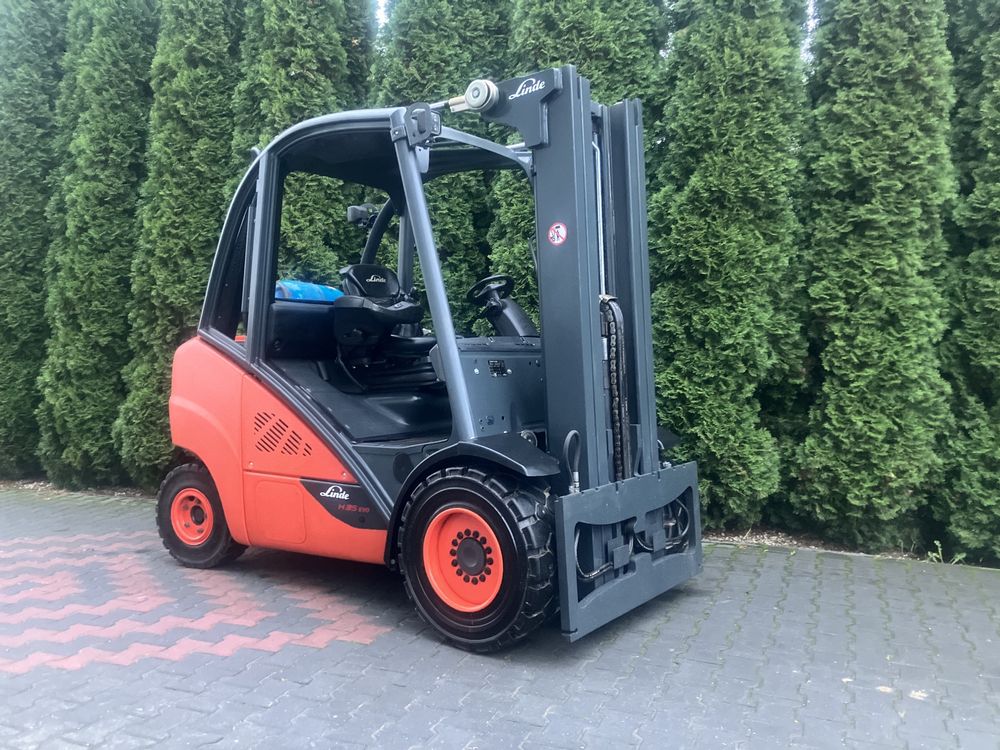 Wozek widłowy Linde H35evo triplex 4sekcje 3500kg