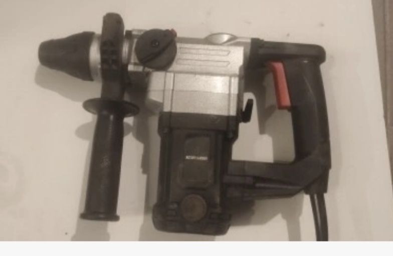 Młotowiertarka - młot udarowo-obrotowy SDS+ 800 W, 900obr/min.