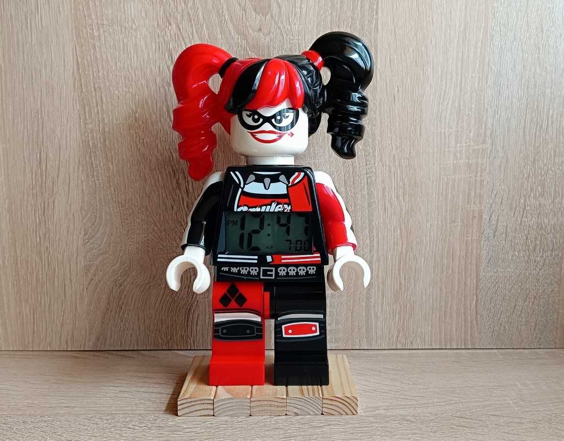 Duża LEGO figurka - zegarek Harley Quinn (2017)