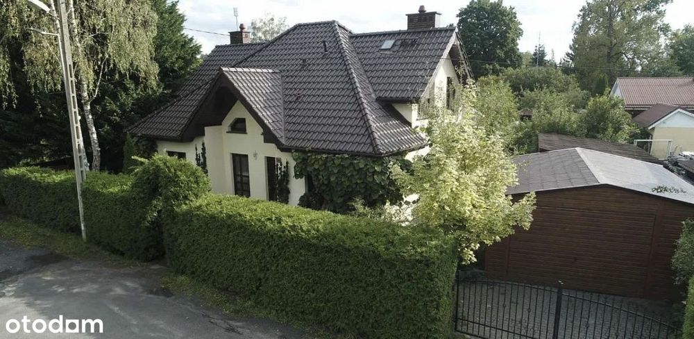 Dom jednorodzinny/ogród/Morzyczyn/garaż/2012r.