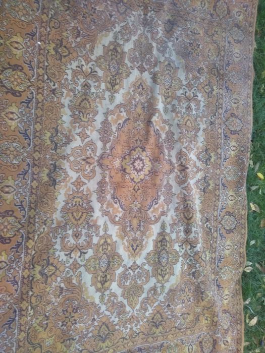 Килим ,ковёр 3м. на 2м. в гарному станi.