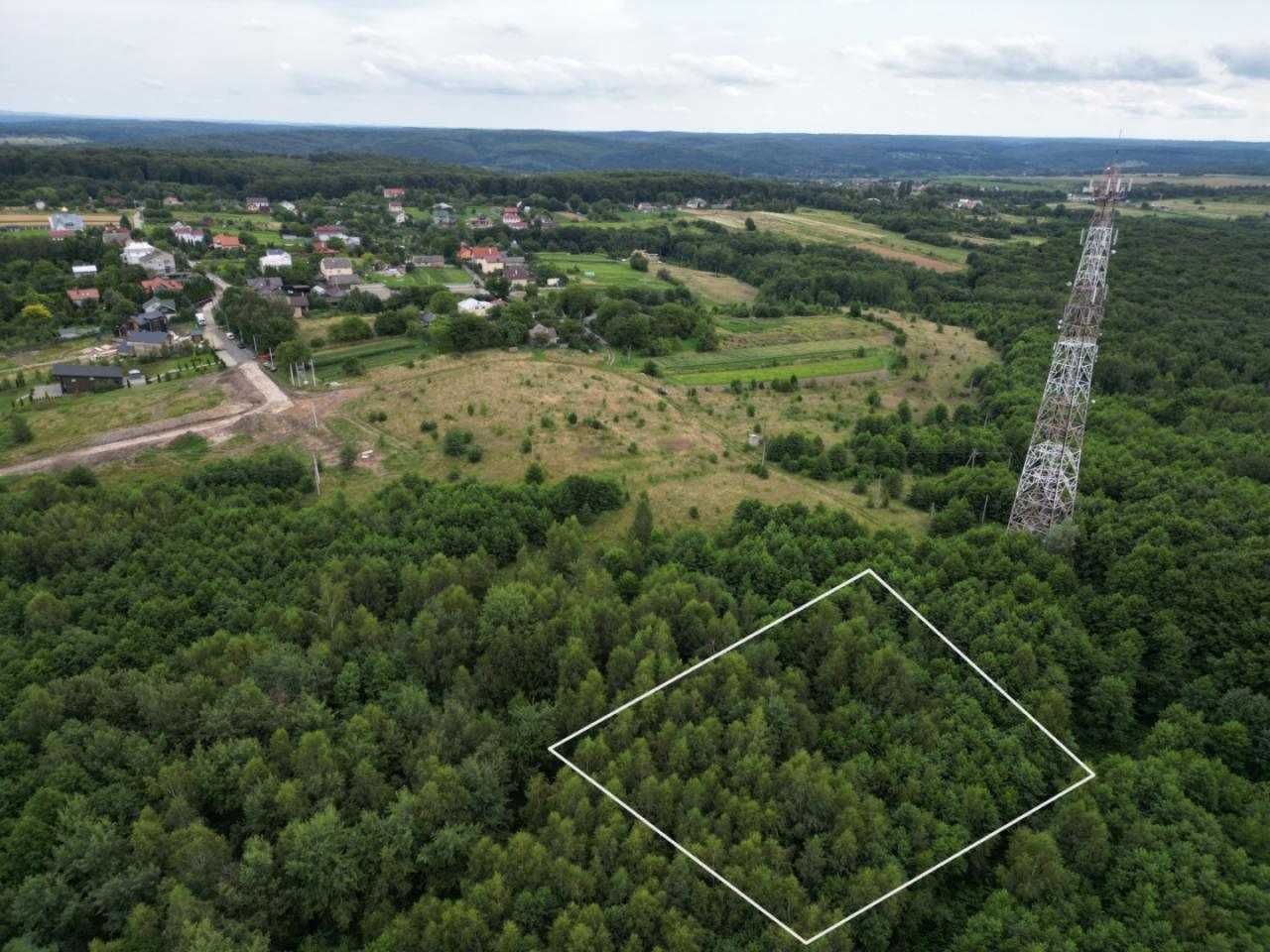 Продається земельна ділянка — с. Деревач, 15 км до Львова.