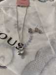 Conjunto colar e brincos prateados com ursinhos Tous em cristal