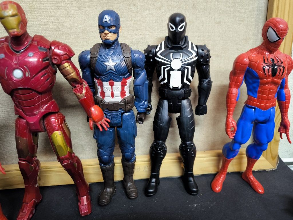 Bonecos  Marvel conjunto