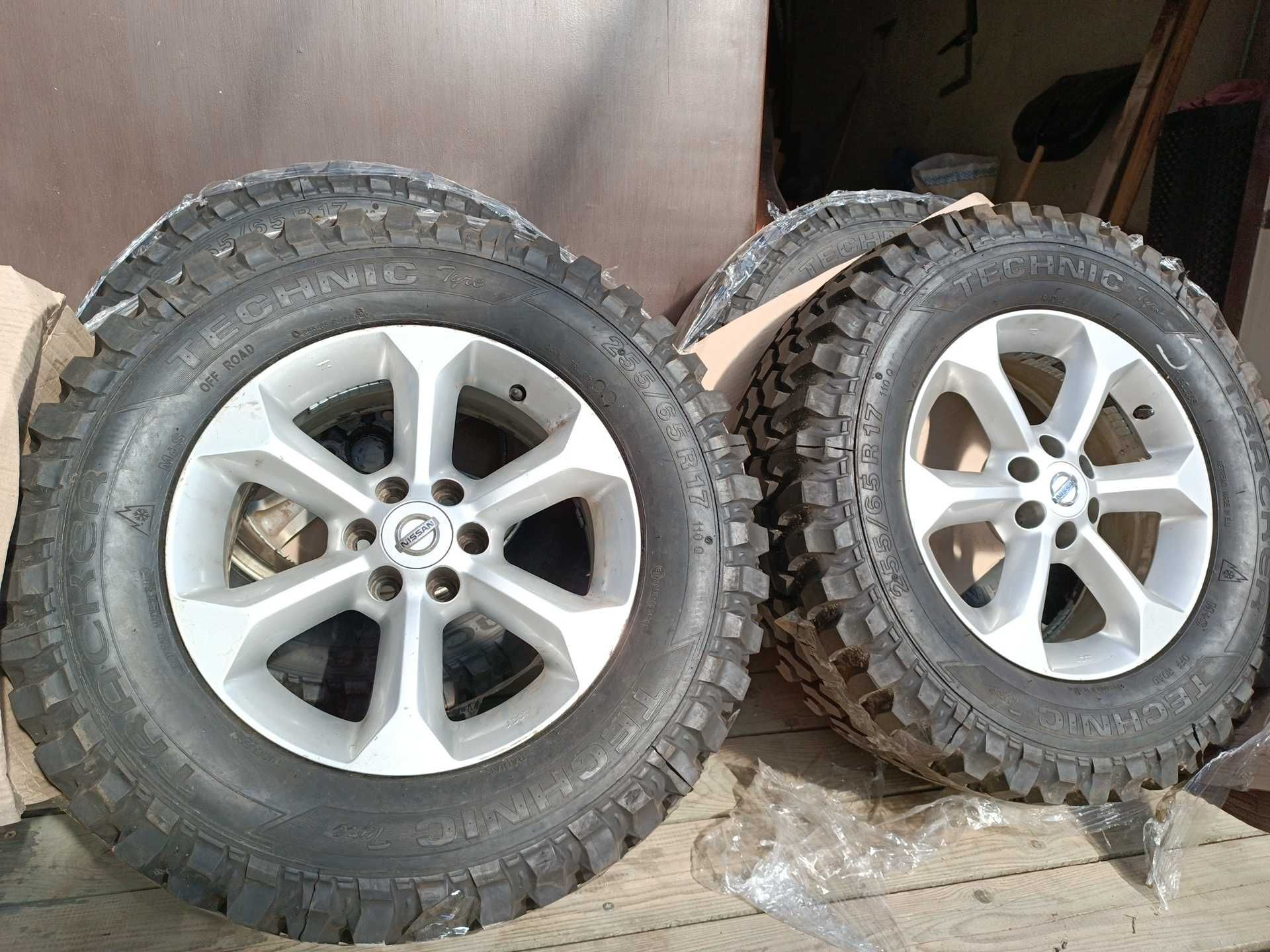 Шини грязево-снігові 4шт Technik Tracker 255/65 R17  mud+snow не юзані