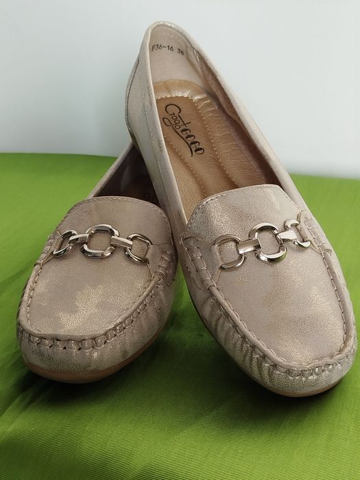 Nowe damskie mokasyny 38