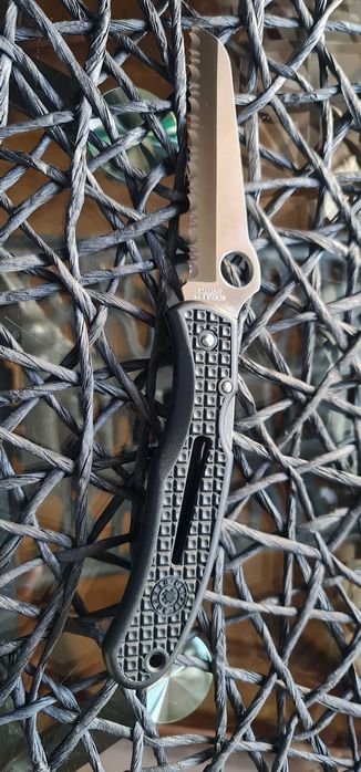 Nóż składany Spyderco Rescue