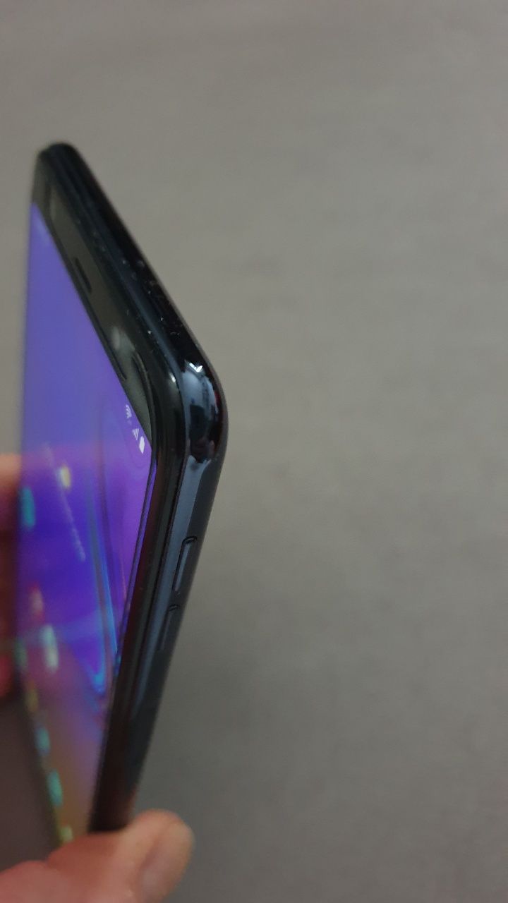 Samsung A7 smartfon