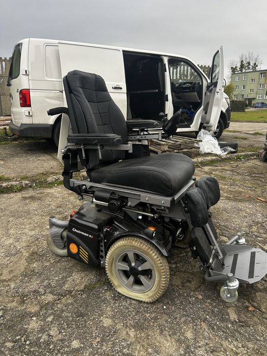 elektryczny wózek inwalidzki Permobil Chairman 2S karbon