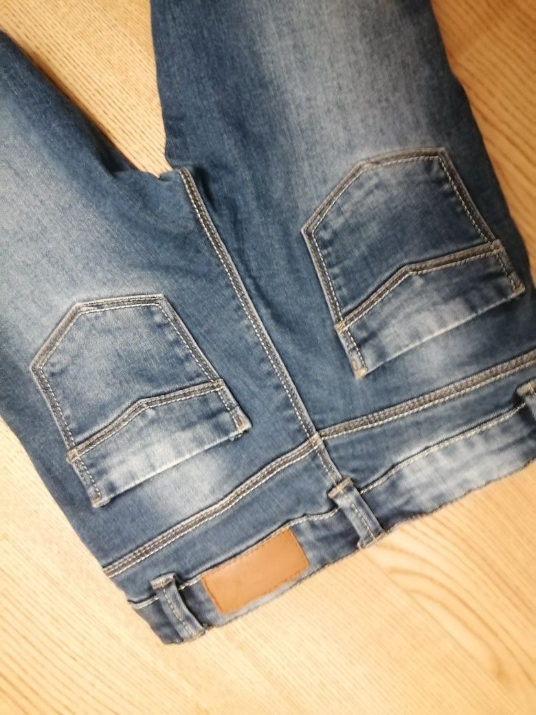 Spodnie jeans Przetarcia Smyk r. 122