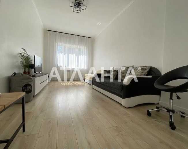 Однокімнатна квартира з ремонтом Гатне