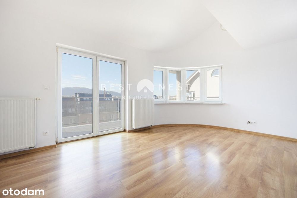 Przestronne słoneczne mieszkanie z garażem