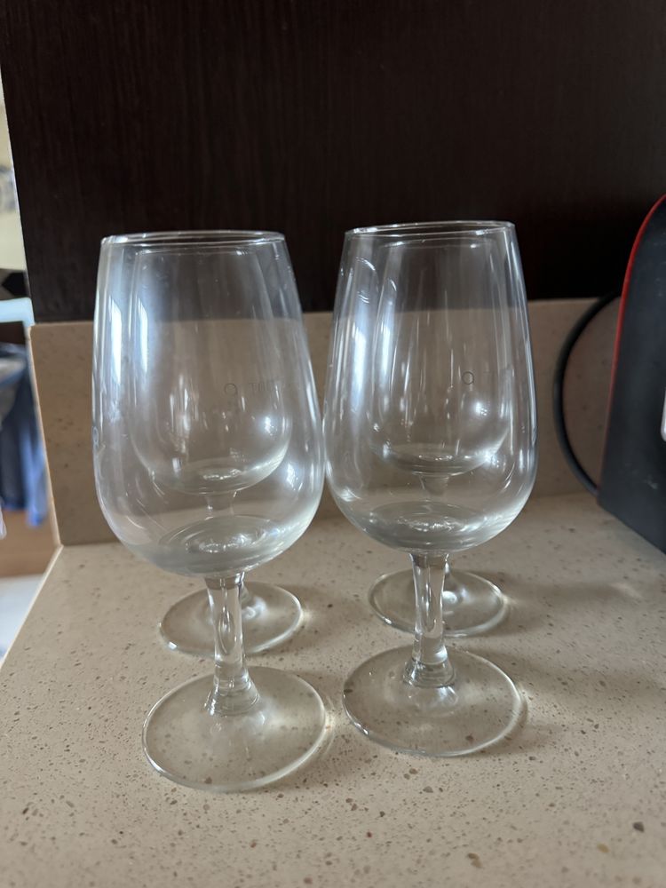 Conjunto de 4 copos de vidro