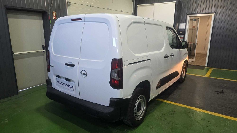 Opel Combo 1.5 CDTI - Salvado