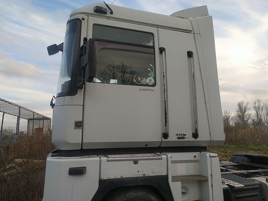 Продам Рено Магнум