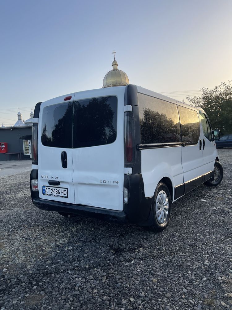 Opel Vivaro 2004