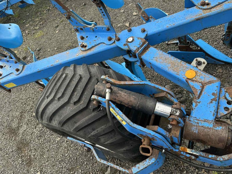Плуг 6-корпусний Lemken EuroDiamant 8. Плуги Лемкен б/в