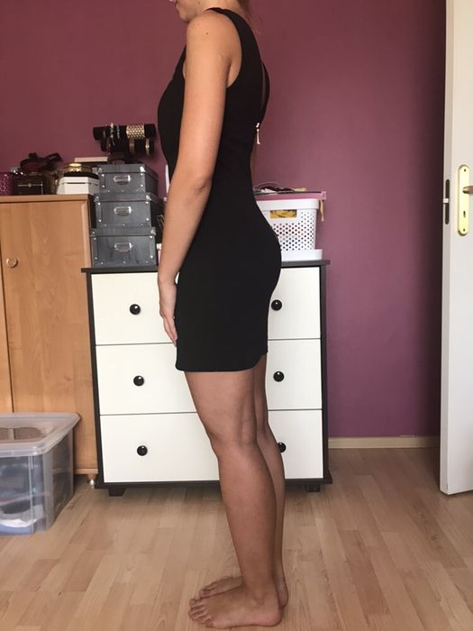 Mała czarna, jak NOWA! Mohito. Obcisła, dopasowana sukienka