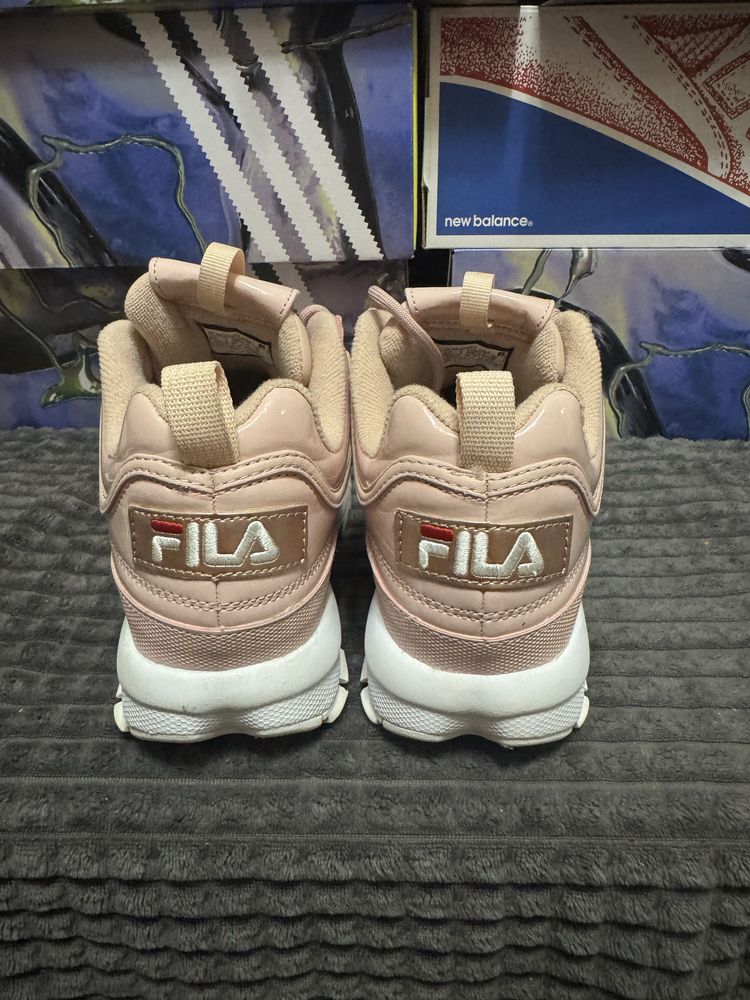 Жіночі кросівки Fila Disruptor II Premium 39(25см) оригінал