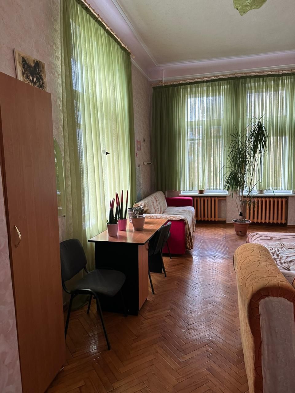 Оренда 2х-кв.р-н кінотеатру Дружба,техніка меблі,