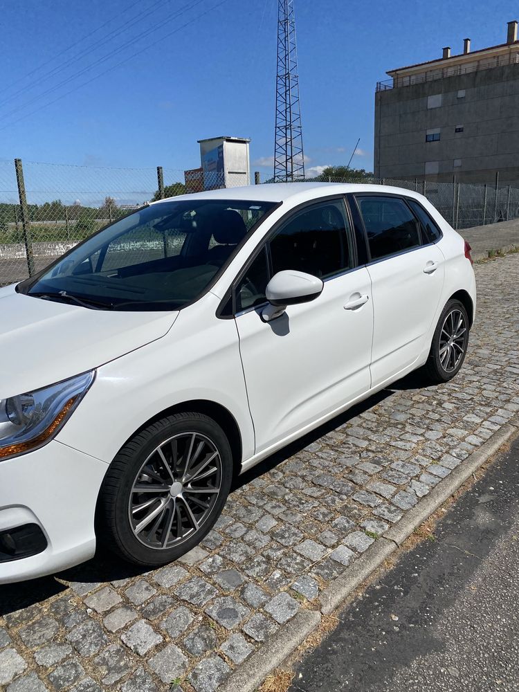 Vendo Citroen C4 - 2012 - Gasoleo 1.5 90cv