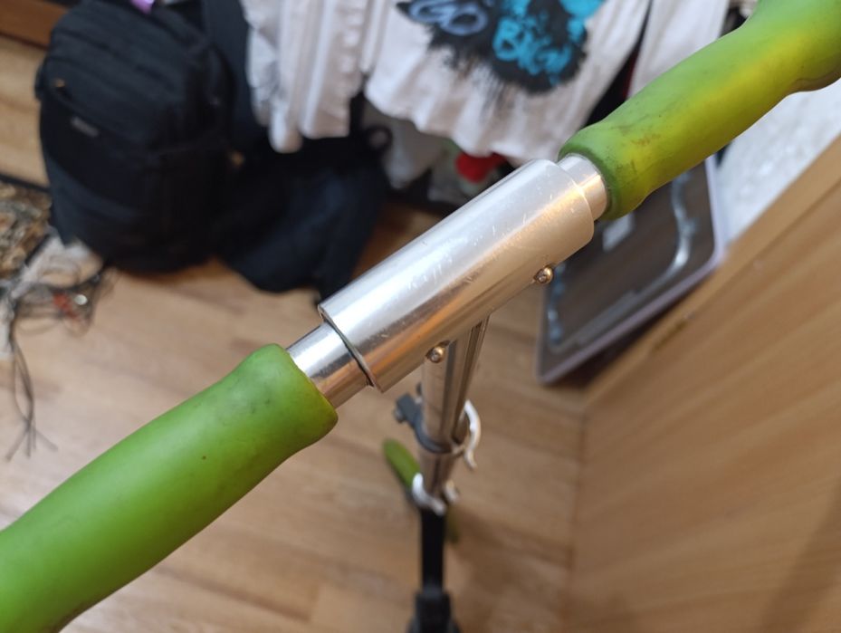 Самокат дитячий в хорошому стані