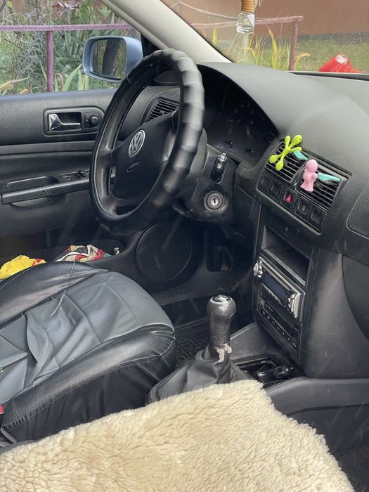Терміново Продам volkswagen golf 4