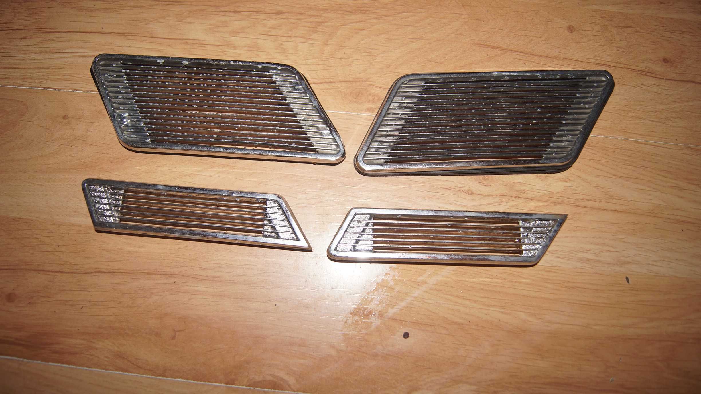 Fiat 125p 1300 wloty kratki powietrza chrom 1968r oryginalny 2 sz dużę
