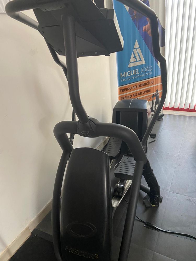 Eliptica PRECOR efx 546 (profissional)