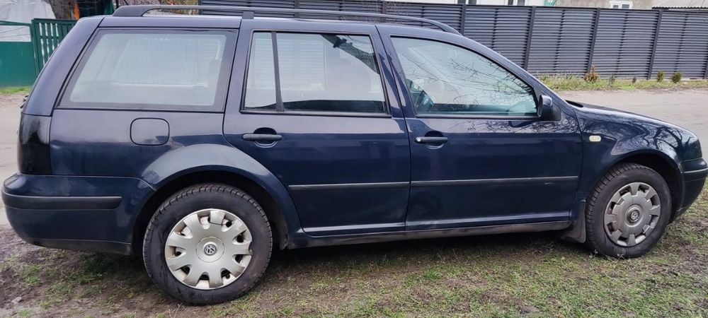 Продам Volkswagen GOLF 4