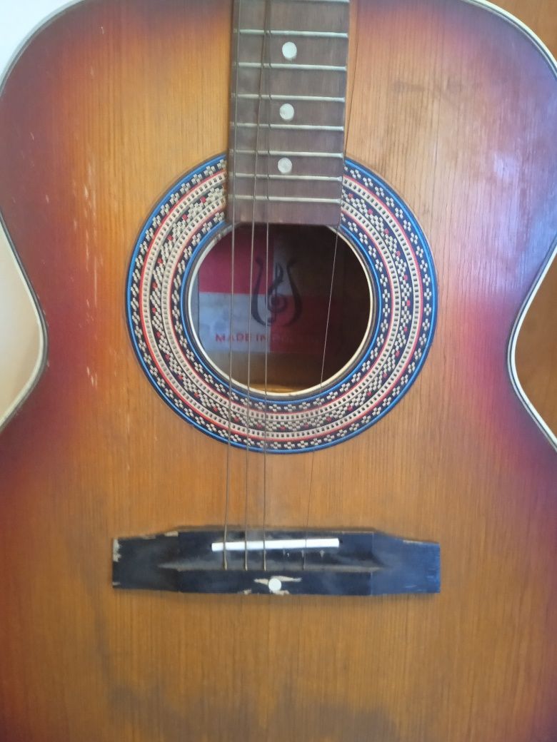 Gitara na ozdobę lub do remontu