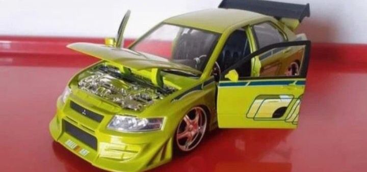 Mitsubishi evo fast & furious escala 1:24