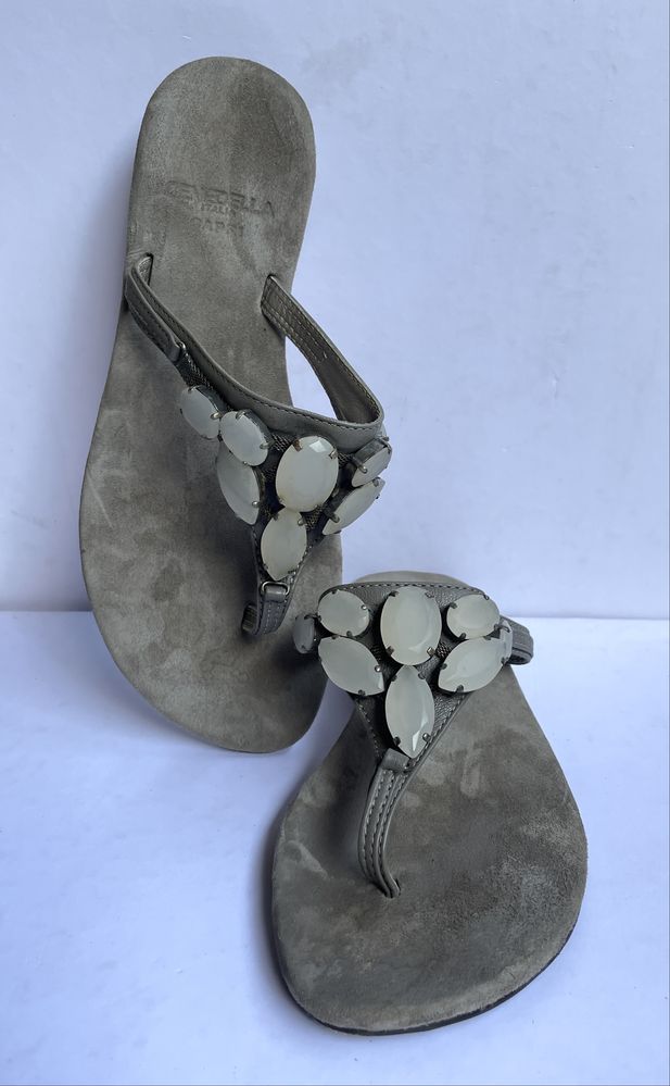 Cenedella CAPRI Italy zamszowe klapki japonki eleganckie kamienie 36
