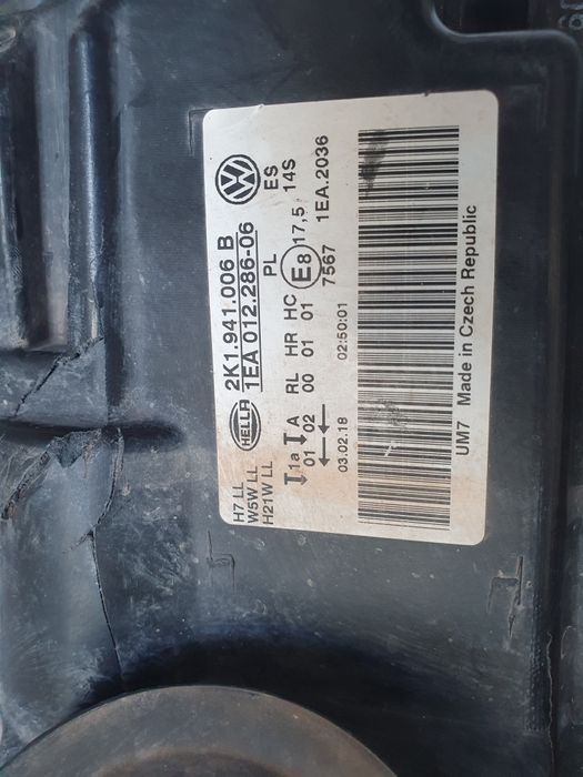 Lampa prawa vw Caddy Europa Uszkodzona